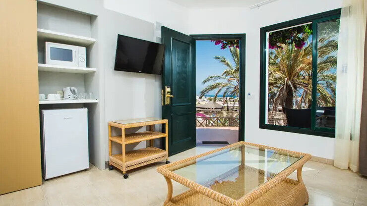 Hl Club Playa Blanca Hotel